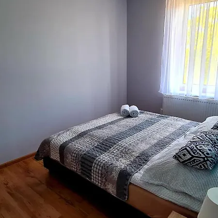 Habitación en casa particular Moris Goscinne *