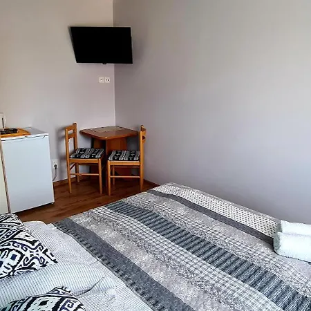 Kwatera prywatna Moris Gościnne *