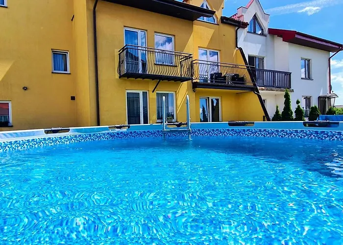 Moris Goscinne 莱鲍